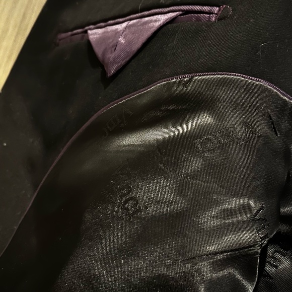 Men’s Three Piece Suit - Picture 3 of 11